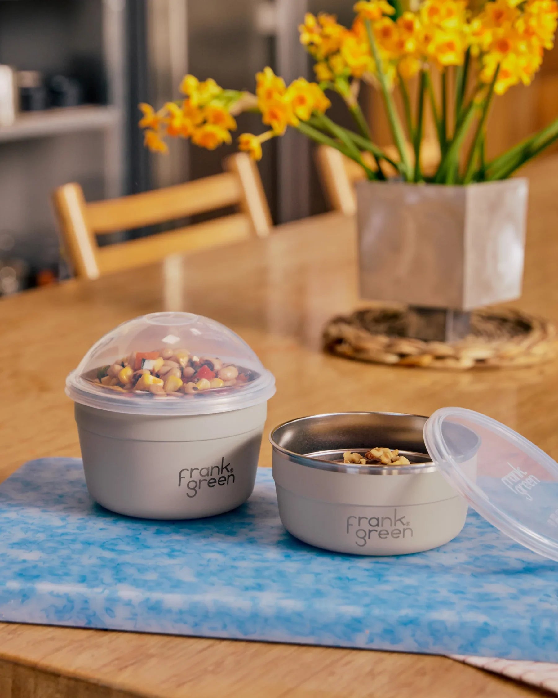 Snack and stack in style with To Go Bowls. They’re a portable, convenient, customisable and colourful addition to your everyday. Compatible with Flat Lid and Dome Lid for those who are always on-the-go.