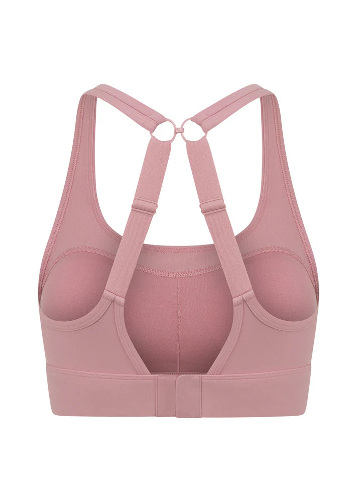 Designed for maximum support and comfort, The Amy Maximum Support Sports Bra is your perfect companion for every workout. From full coverage to adjustable straps and a secure clasp back.