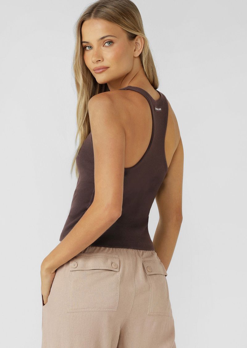 Wear Anywhere Wardrobe Essential
Built In Shelf Bra for All Day Support
Form Flattering Full Length Fitted Silhouette
Soft Touch Cotton Blend Rib Fabrication
Woven Logo Badge
