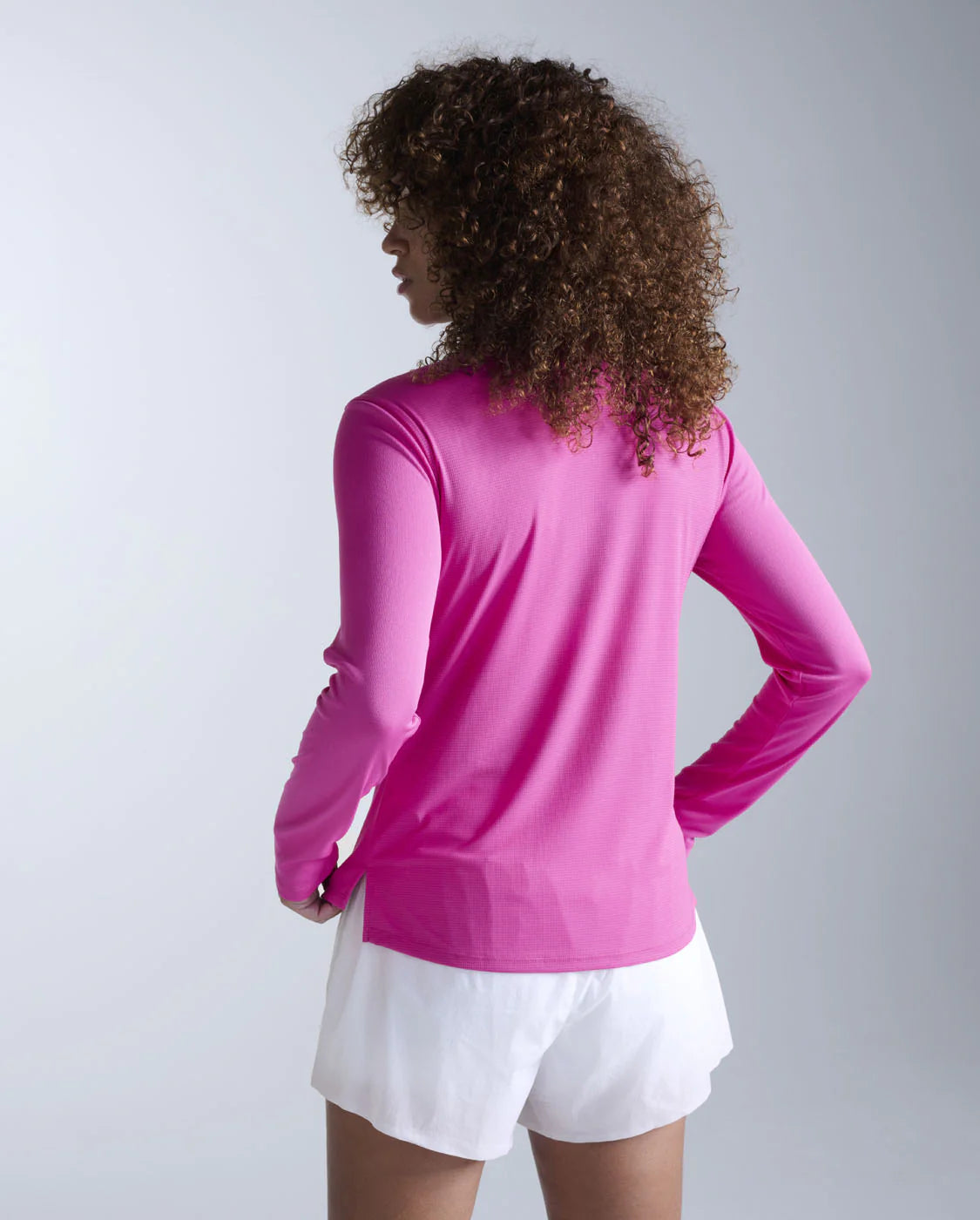 The Aero Mesh Long Sleeve works to move sweat off your skin and let air flow through, so you stay fresh and cool no matter how hard you go.