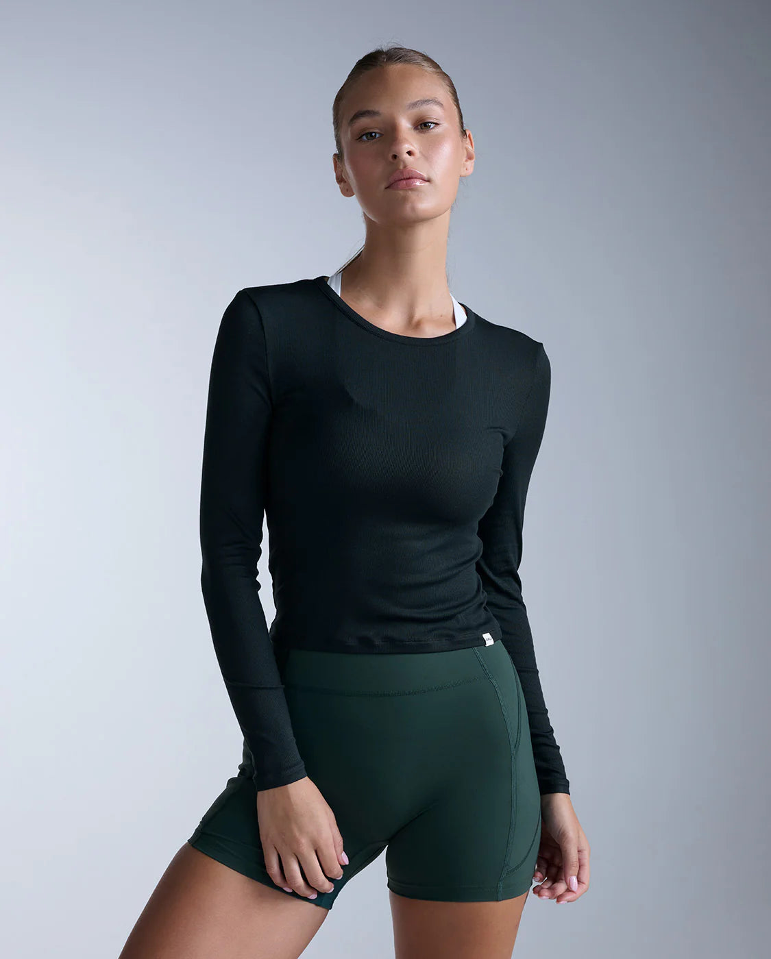 Breathable modal and spandex blend rib fabric
Absorbs 50% more moisture than cotton
Super soft and smooth feel
4-way stretch for max movement
Resists pilling from friction