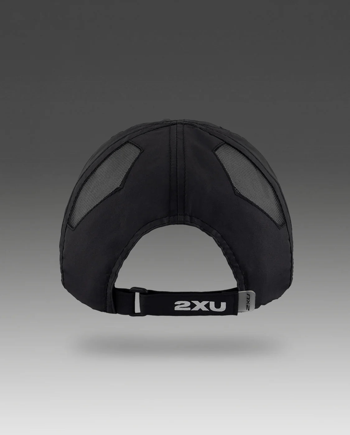 Constructed from a lightweight, fast-drying fabric, the 2XU Run Cap has you covered in all conditions.