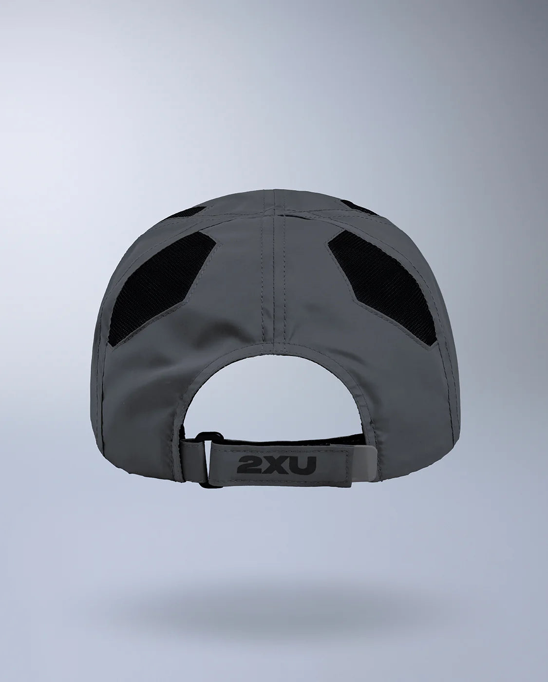 Lightweight 6-panel performance run cap
Moisture-wicking and quick-drying
Mesh ventilation panels
Adjustable velcro closure with silicone tab
Reflective logos for visibility