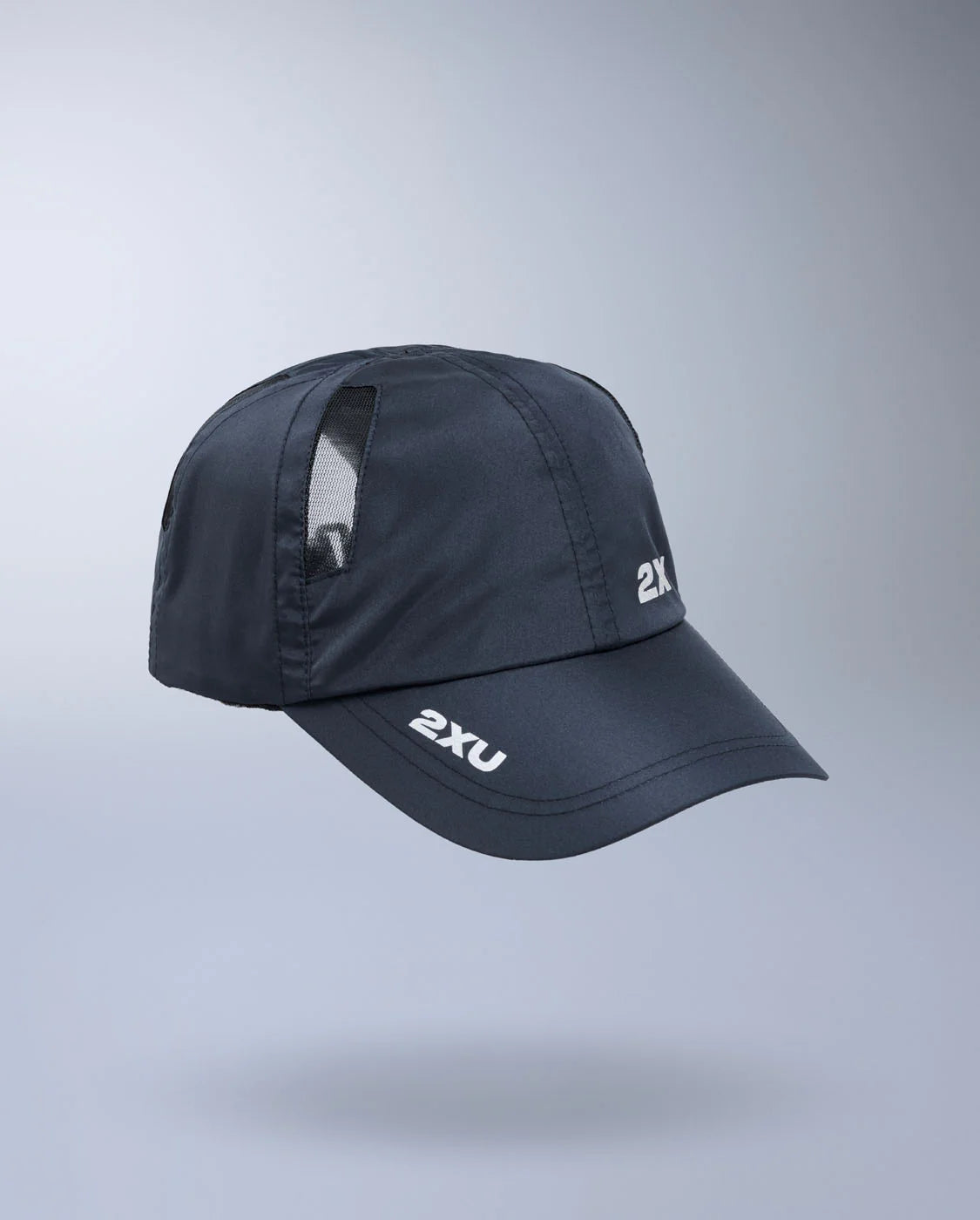 Lightweight 6-panel performance run cap
Moisture-wicking and quick-drying
Mesh ventilation panels
Adjustable velcro closure with silicone tab
Reflective logos for visibility