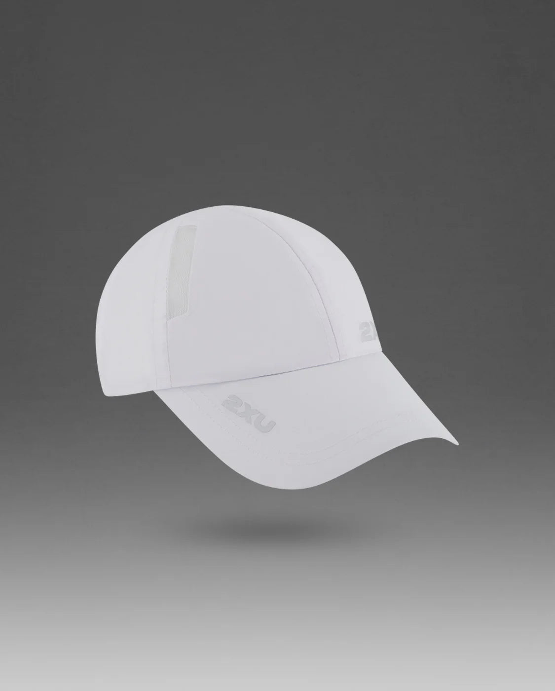 Constructed from a lightweight, fast-drying fabric, the 2XU Run Cap has you covered in all conditions.