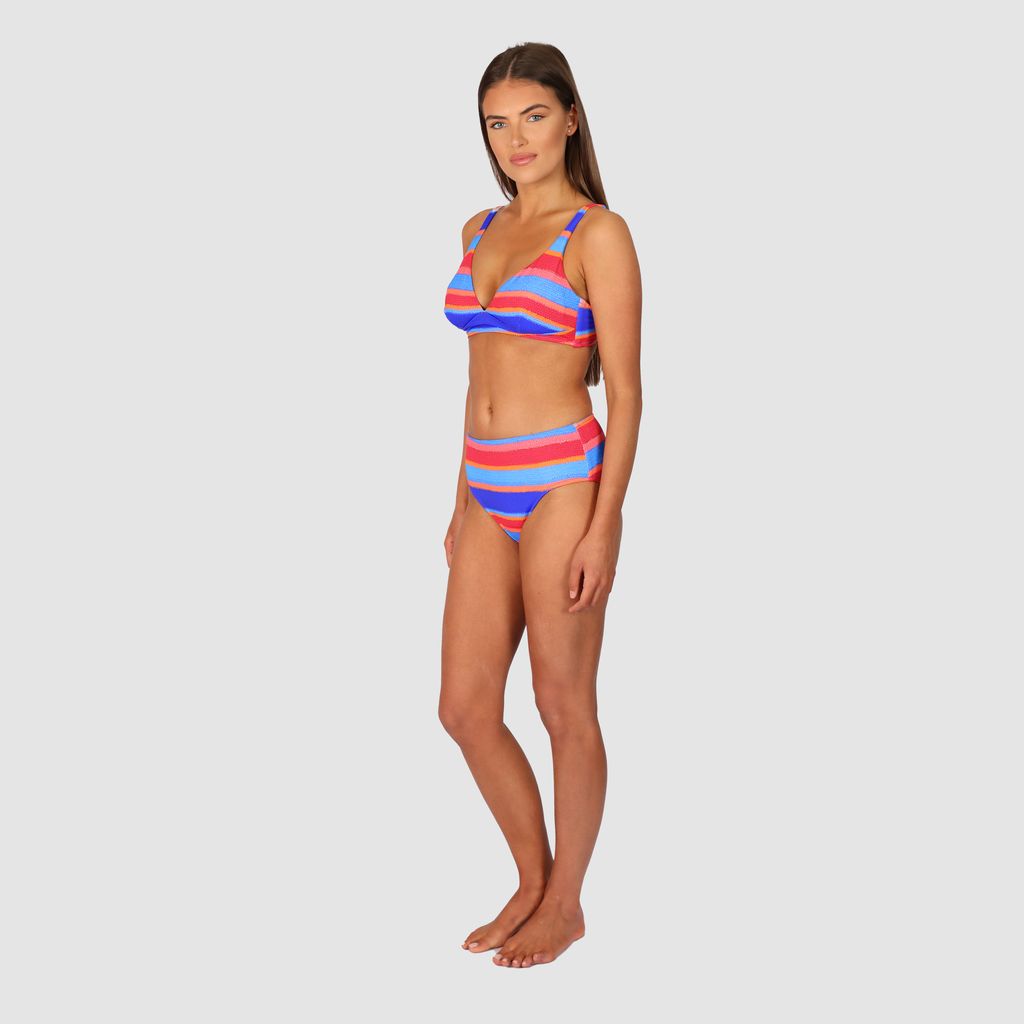 Good coverage bottom
Power mesh tummy control for a flattering fit
