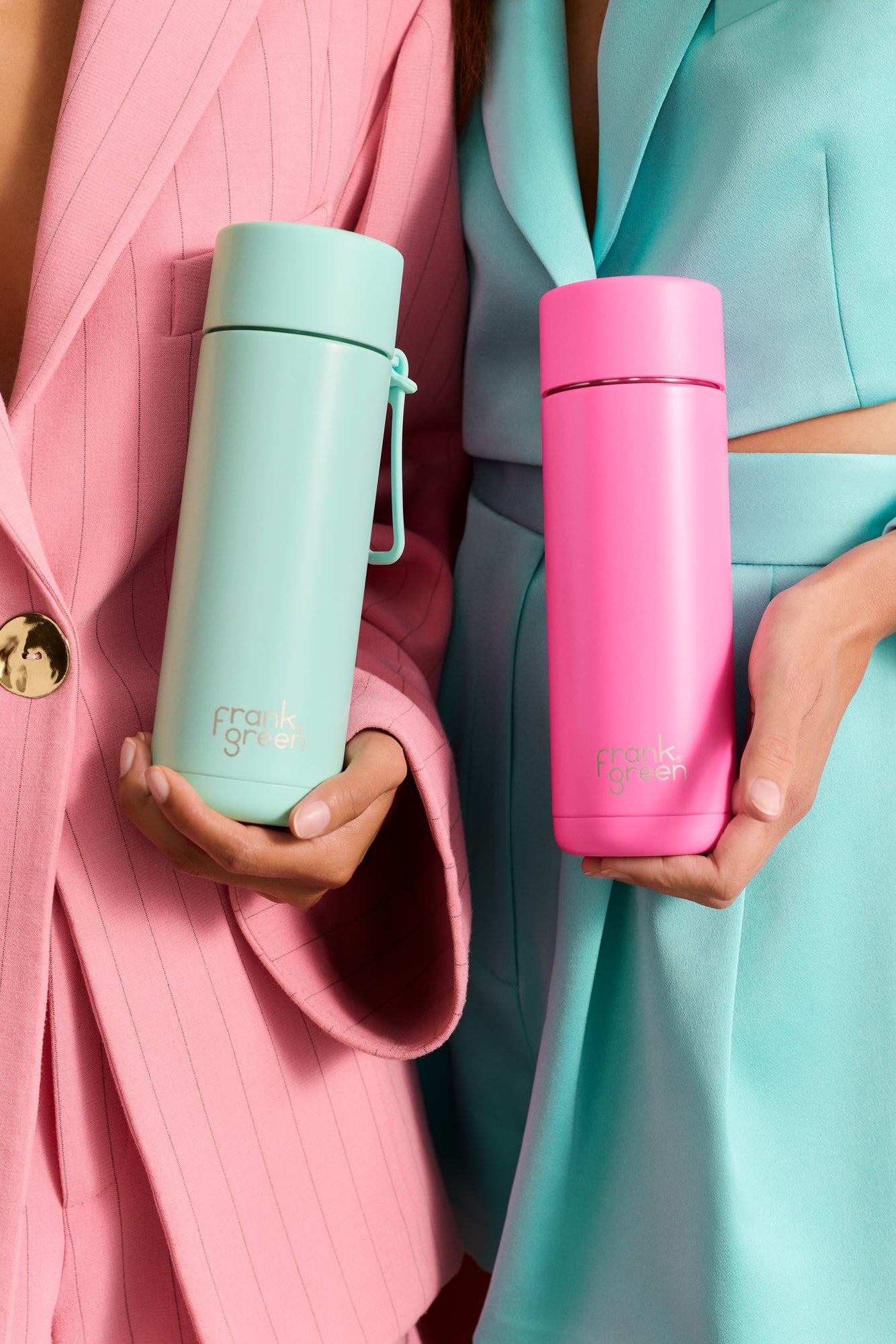 Multi-award-winning product design
Triple-wall vacuum insulated to retain heat or cold
Durable 90% recycled stainless steel bottle – made to last
Ceramic lined for a better taste experience
BPA free, FDA & EU approved safe materials