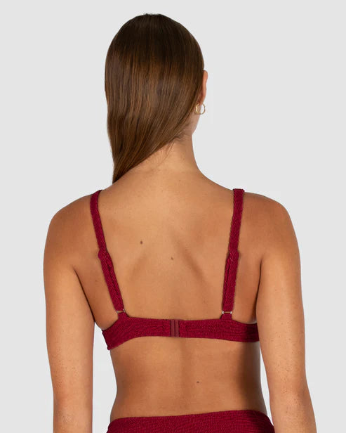 Removable cups
Boning support
Adjustable straps
Crinkle Fabric
Fabric: 93% Polyamide / 7% Elastane
Fabric: Made in Italy
Designed and Made in Australia