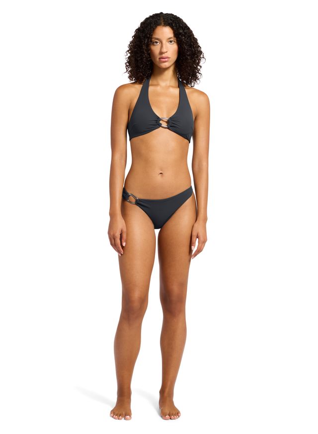 Low rise, hipster pant.
Regular leg, regular back coverage.
Trim detail.
Soft edges for comfort.