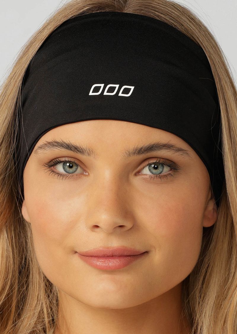 Versatile Wear Any wear Design
Sweat Wicking Active Fabrication
Wide Elastic for a Secure, Adaptable Fit
Iconic Logo Branding