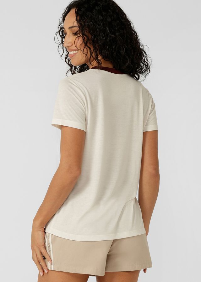 Versatile Wear Anywhere Classic Design
Neat Fit Silhouette - If you love our Lotus T-Shirt, You'll love this fit!
Exclusive Elevated Logo Print
Soft Touch Viscose Blend Fabric
Sporty Contrast Rib Crew Neckline