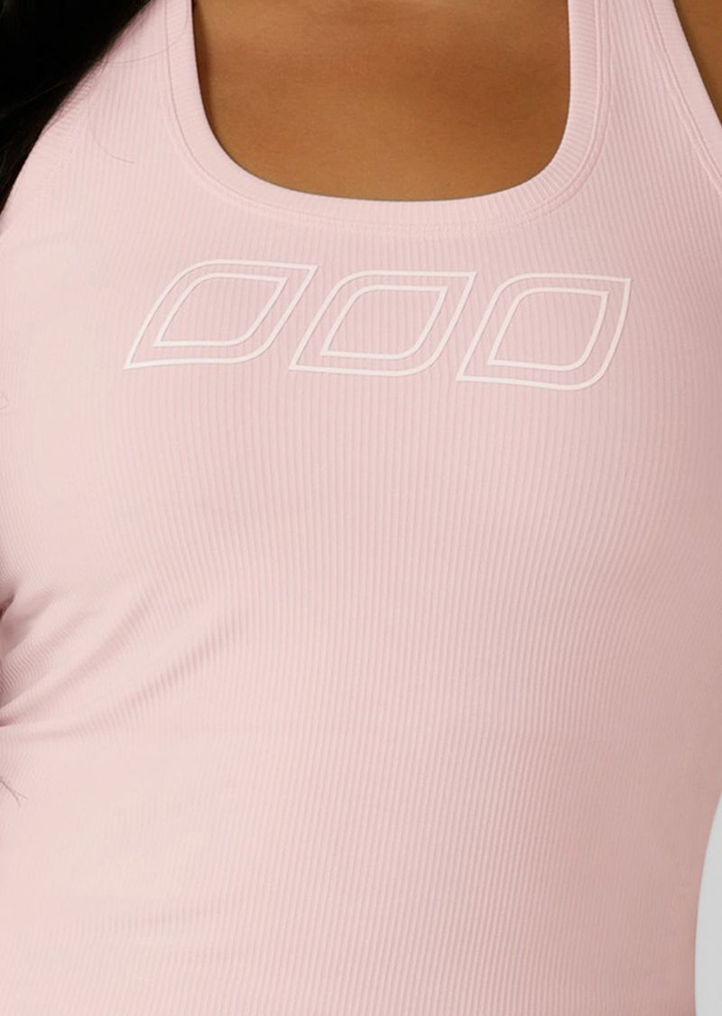 Moisture Wicking Active Rib Fabrication
Form-Fitting Silhouette
Elongating Full Length
Racerback for Added Ventilation and Strategic Coverage
Iconic Graphic Print