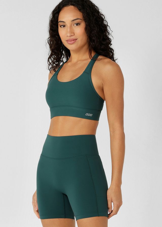 Maximum Support
3 Points of Adjustability
Wide Adjustable Straps
Adjustable Underbust Band
Bounce Reducing Power Mesh
Removable Padding