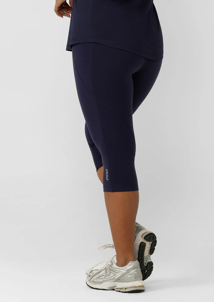 Active Core Stability™
Sweat wicking Nothing 2 See Here™ fabric for unmatched coverage
Side pockets to stash your essentials
No Inside Leg Seams for Friction Free Movement
Reflective Iconic Logo for Added Nighttime Visibility