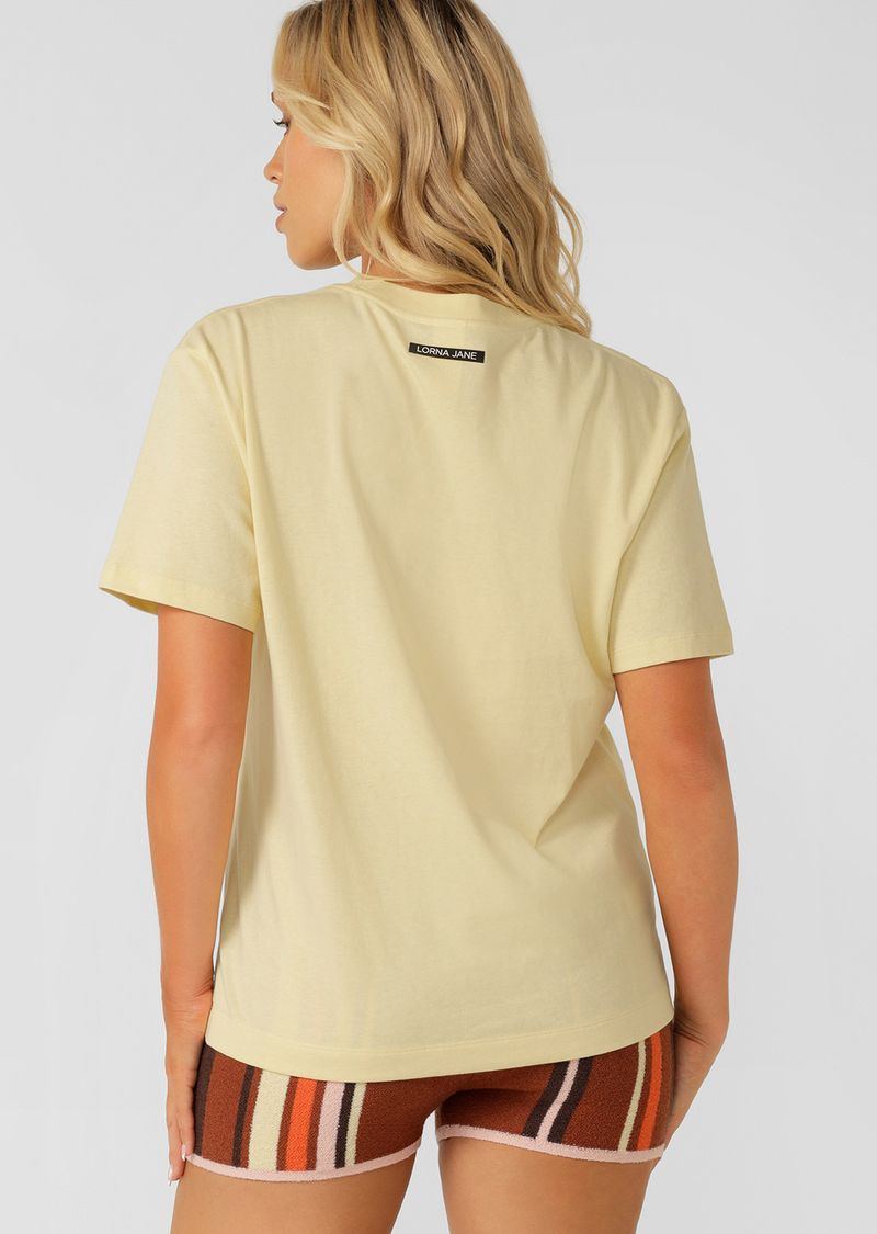 Versatile Wear Anywhere Classic Design
New Classic Oversized Fit
Premium Cotton Jersey Fabric
Wide Rib Neckline
LJ Rubber Logo Badge