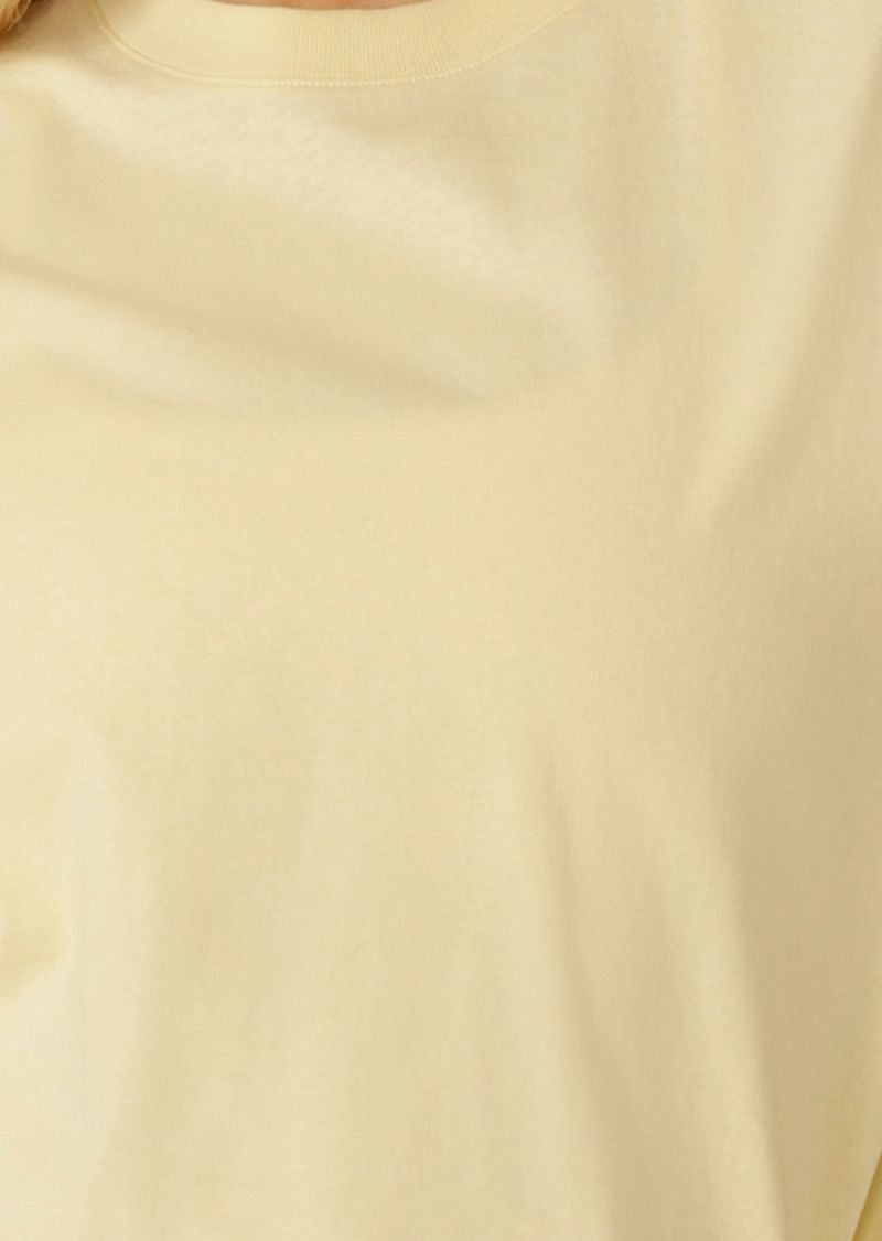 Versatile Wear Anywhere Classic Design
New Classic Oversized Fit
Premium Cotton Jersey Fabric
Wide Rib Neckline
LJ Rubber Logo Badge