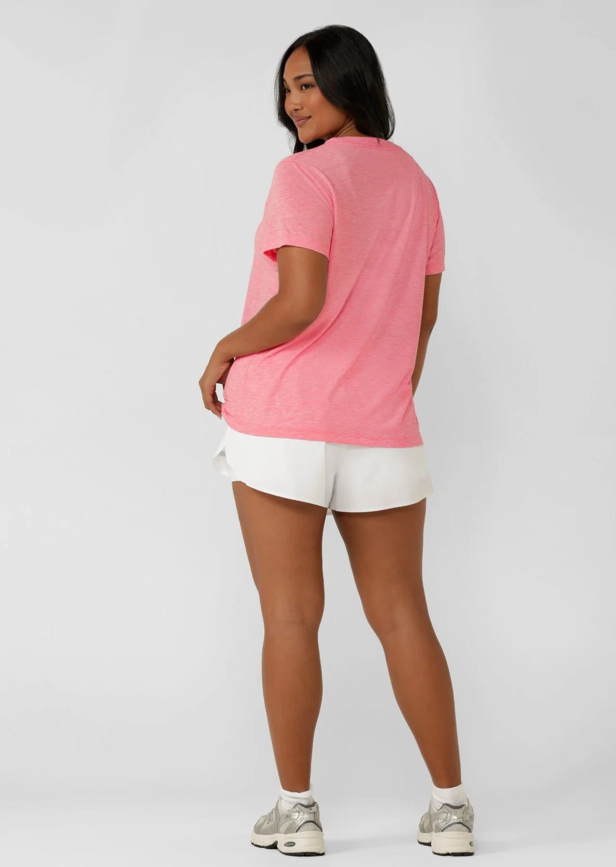 Lightweight Layering Wardrobe Essential
Classic Long Line Silhouette
Heritage Embroidered Logo
Available in a tee, tank and longsleeve top
Standard Fit