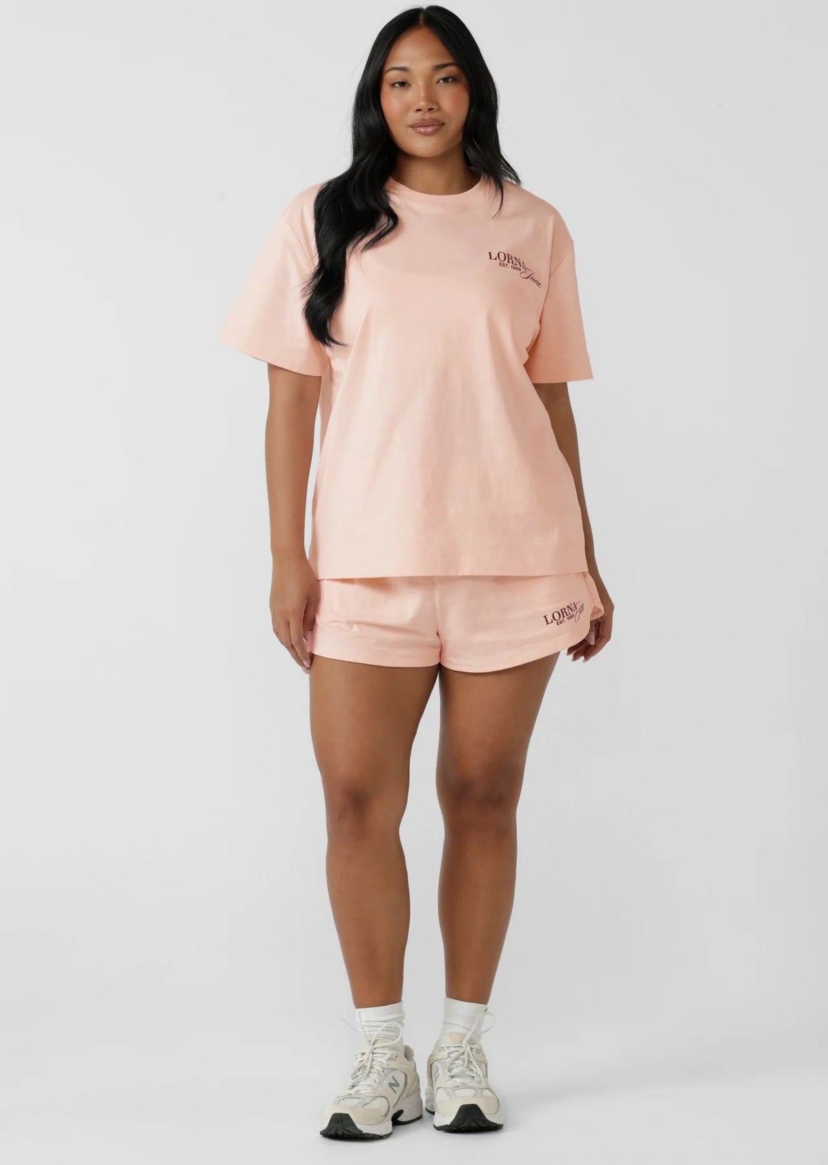 Part of a set
Premium breathable cotton jersey fabrication
Elasticated waistband with drawcord adjustability
Limited edition logo print
Form flattering curved hem
Relaxed fit silhouette
Side pockets to stash your essentials