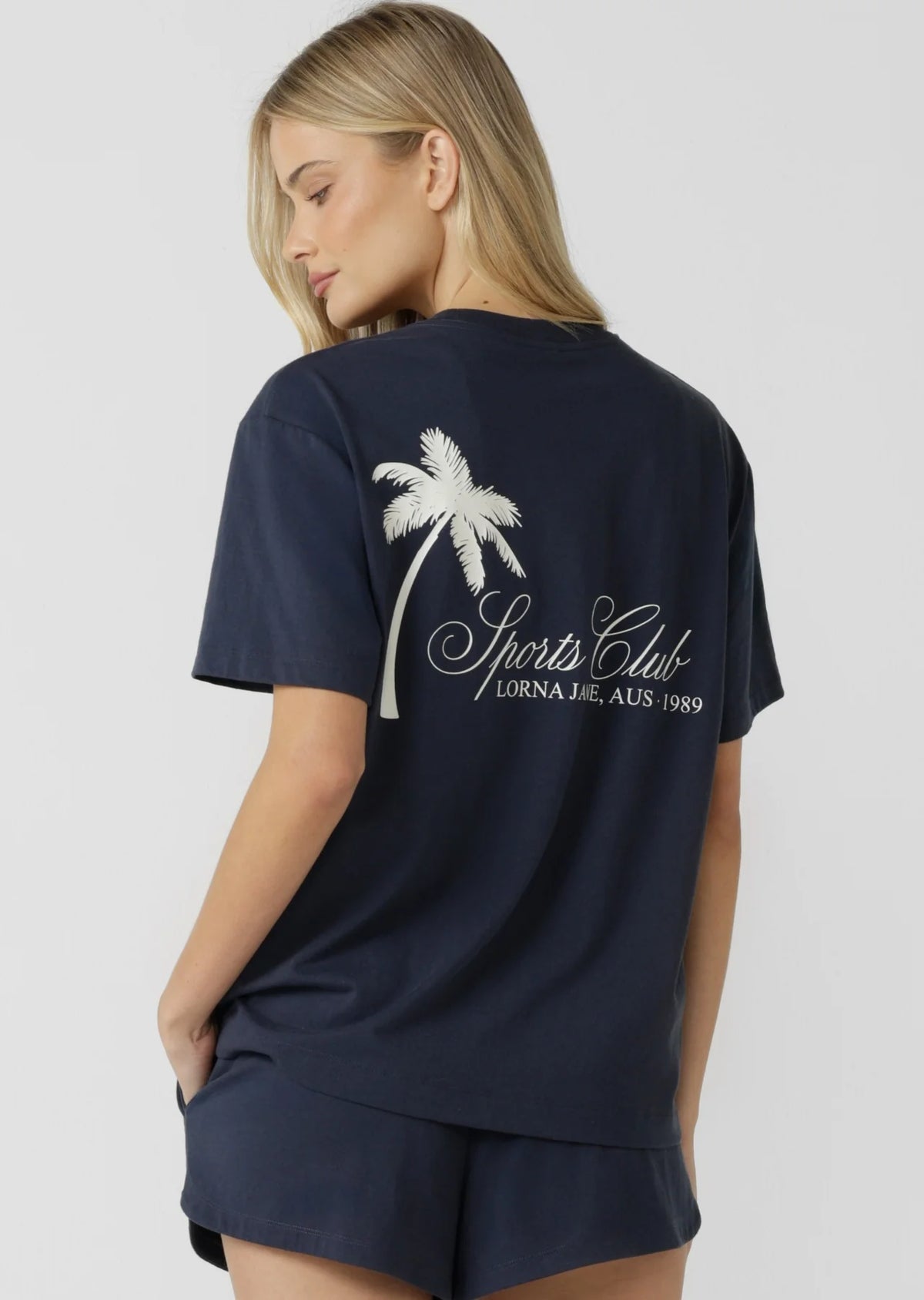 Part of a set
Classic fit, inspired by the LJ Basics T Shirt
Limited edition print
Classic ribbed crew neckline
Premium breathable cotton jersey fabrication