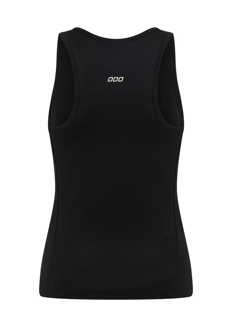 Mesh
Lightweight
Breathable
Moisture Management