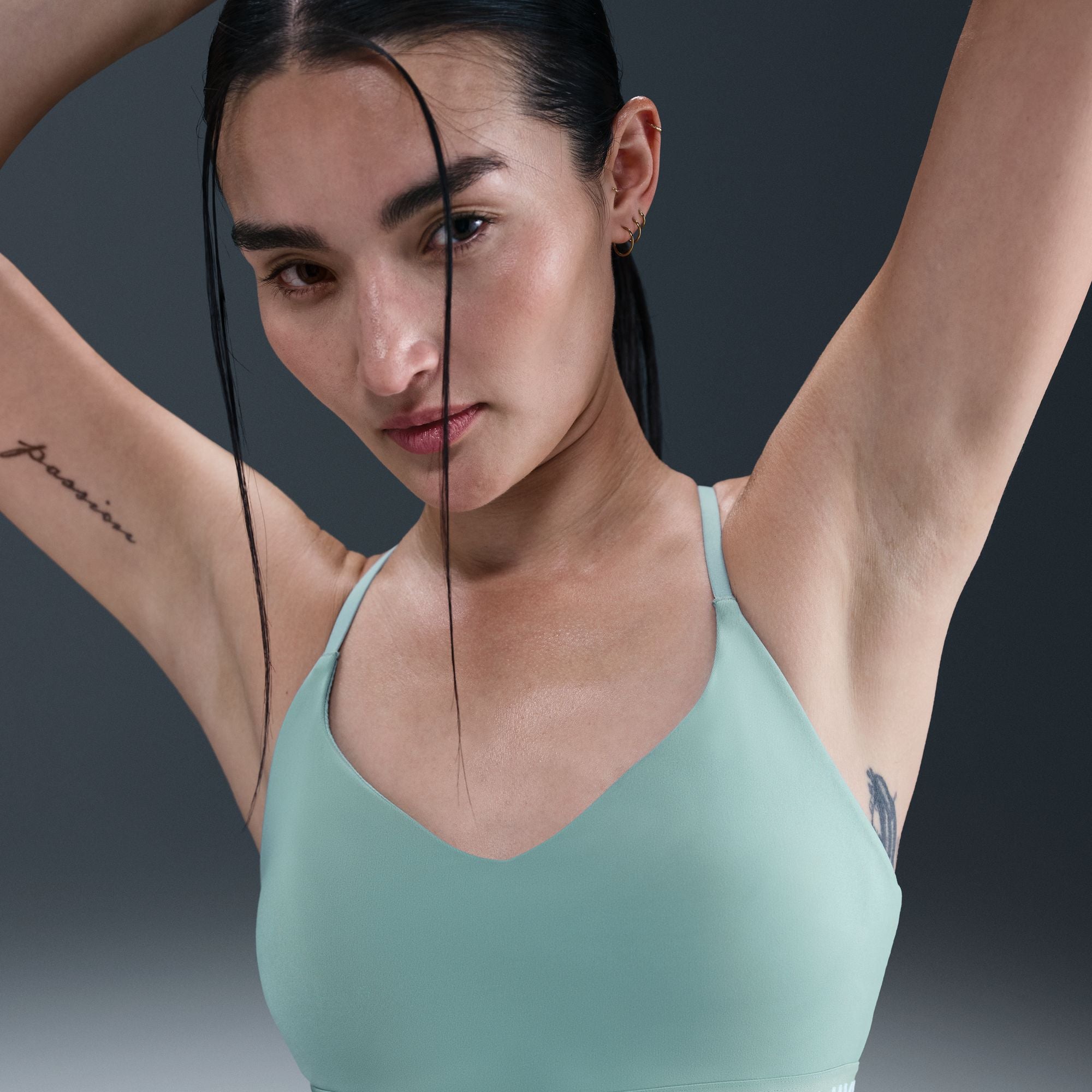 Dial in your perfect fit with thin straps that easily adjust in the back. Want a little more coverage and subtle shaping? Engineered pads slip in from the bottom and stay put during wash and wear for a smooth, reliable silhouette.