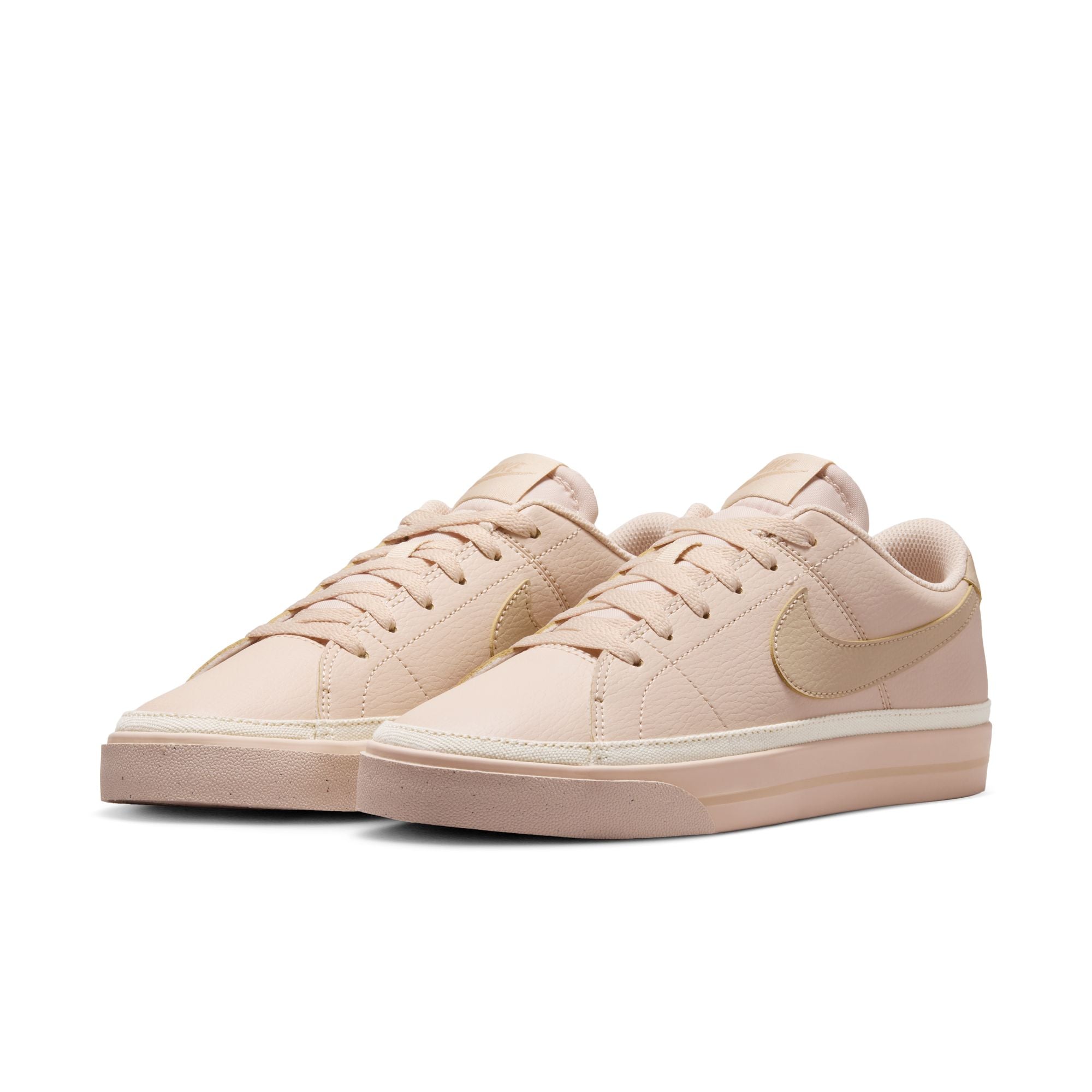 he Nike Court Legacy Next Nature brings you a time-tested staple in a design