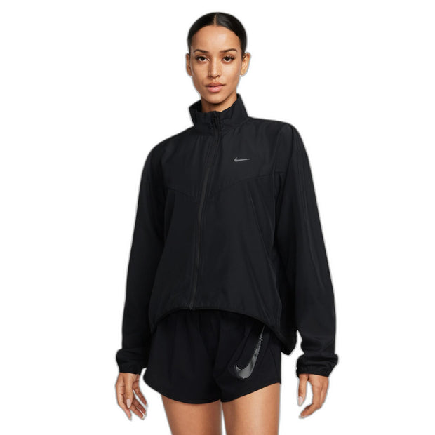 Nike Dri-FIT technology moves sweat away from your skin for quicker evaporation, helping you stay dry and comfortable. Drop-tail hem gives you added coverage on back. Zippered pocket on back allows you to secure your small items.