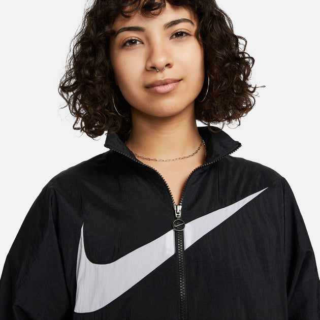 slim fit nike jacket