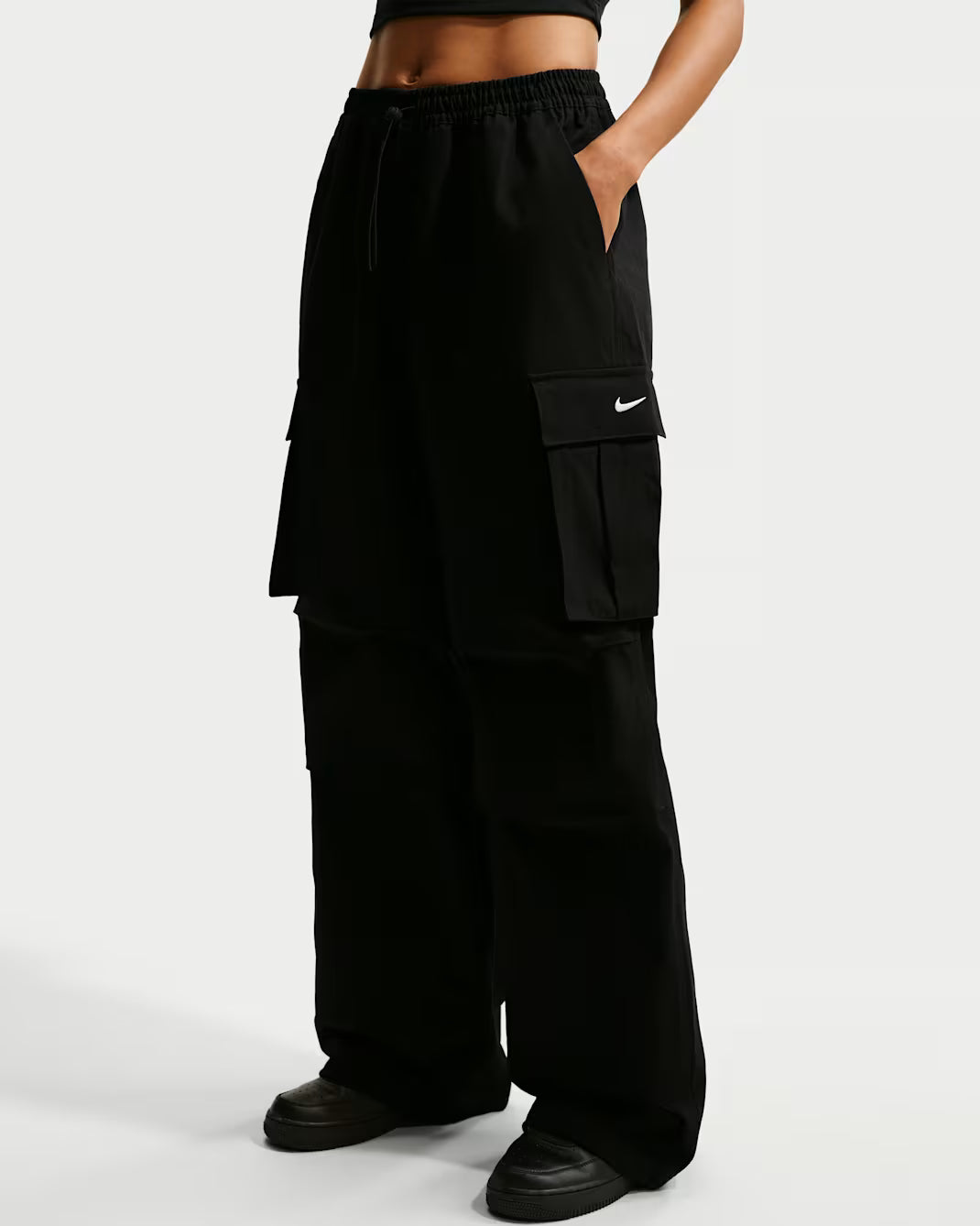 Women's Mid-Rise Oversized Woven Cargo Trousers - Black