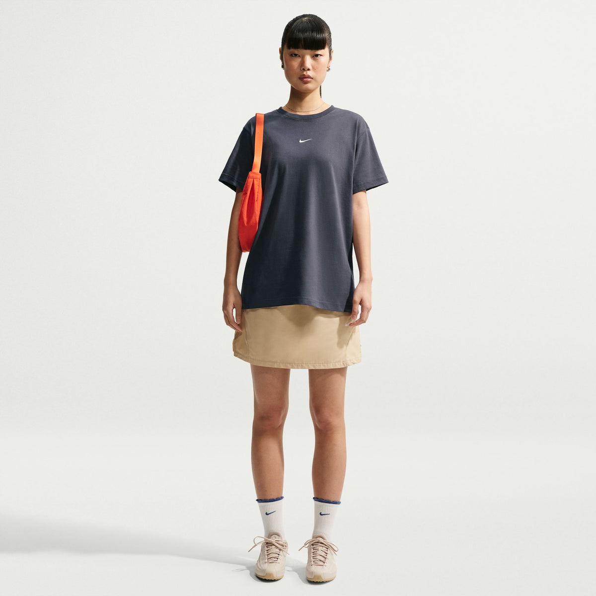 Keep it classic. This extra roomy tee is made with midweight, washed cotton that's soft and slightly structured.