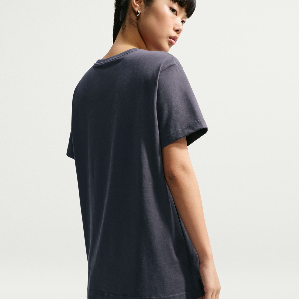 Keep it classic. This extra roomy tee is made with midweight, washed cotton that's soft and slightly structured.
