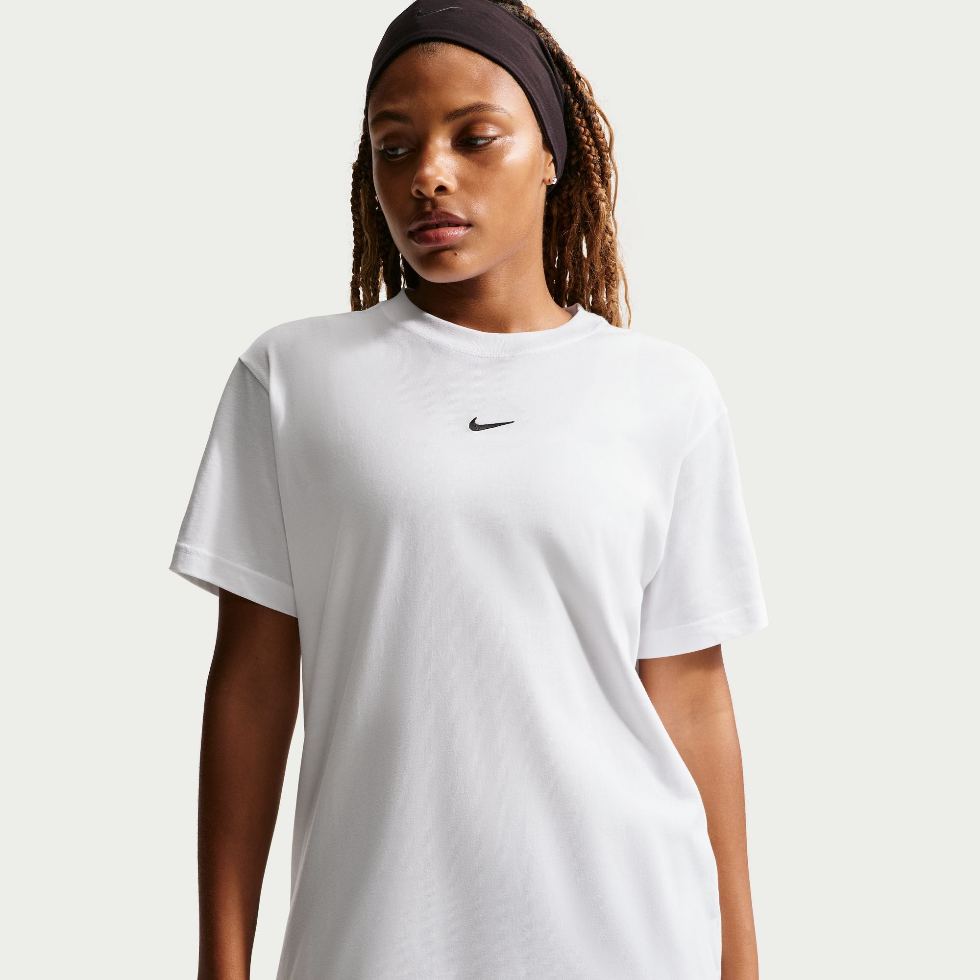 Keep it classic. This extra roomy tee is made with midweight, washed cotton that's soft and slightly structured.