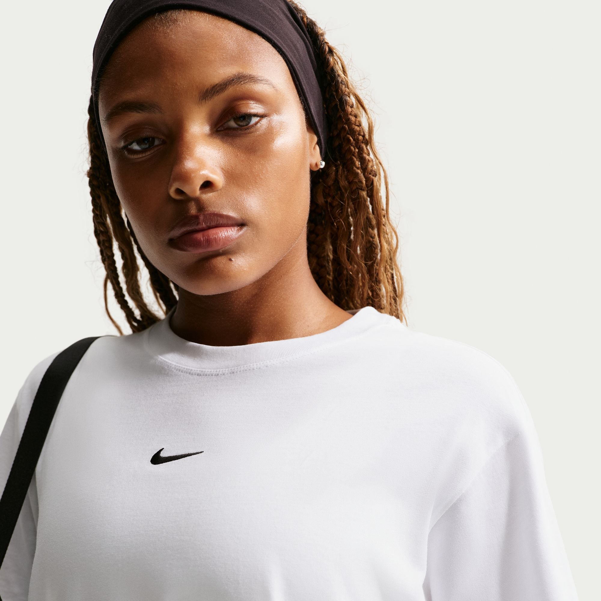 Keep it classic. This extra roomy tee is made with midweight, washed cotton that's soft and slightly structured.