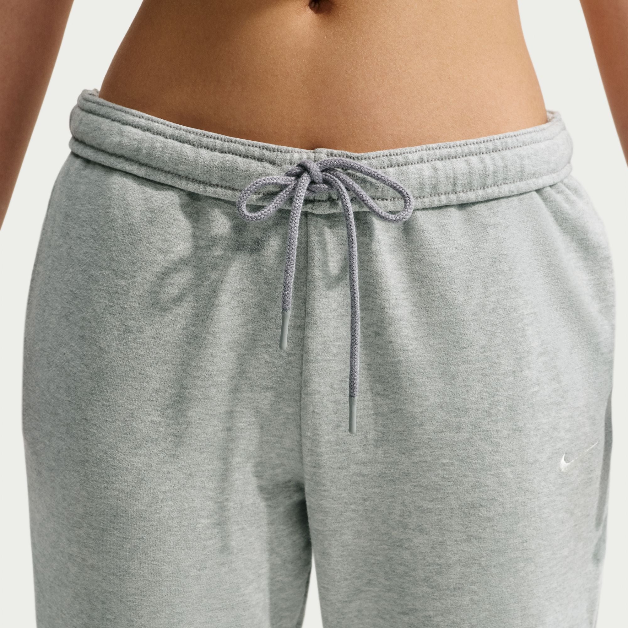 Nike Studio Fleece
Women's Mid-Rise Pants