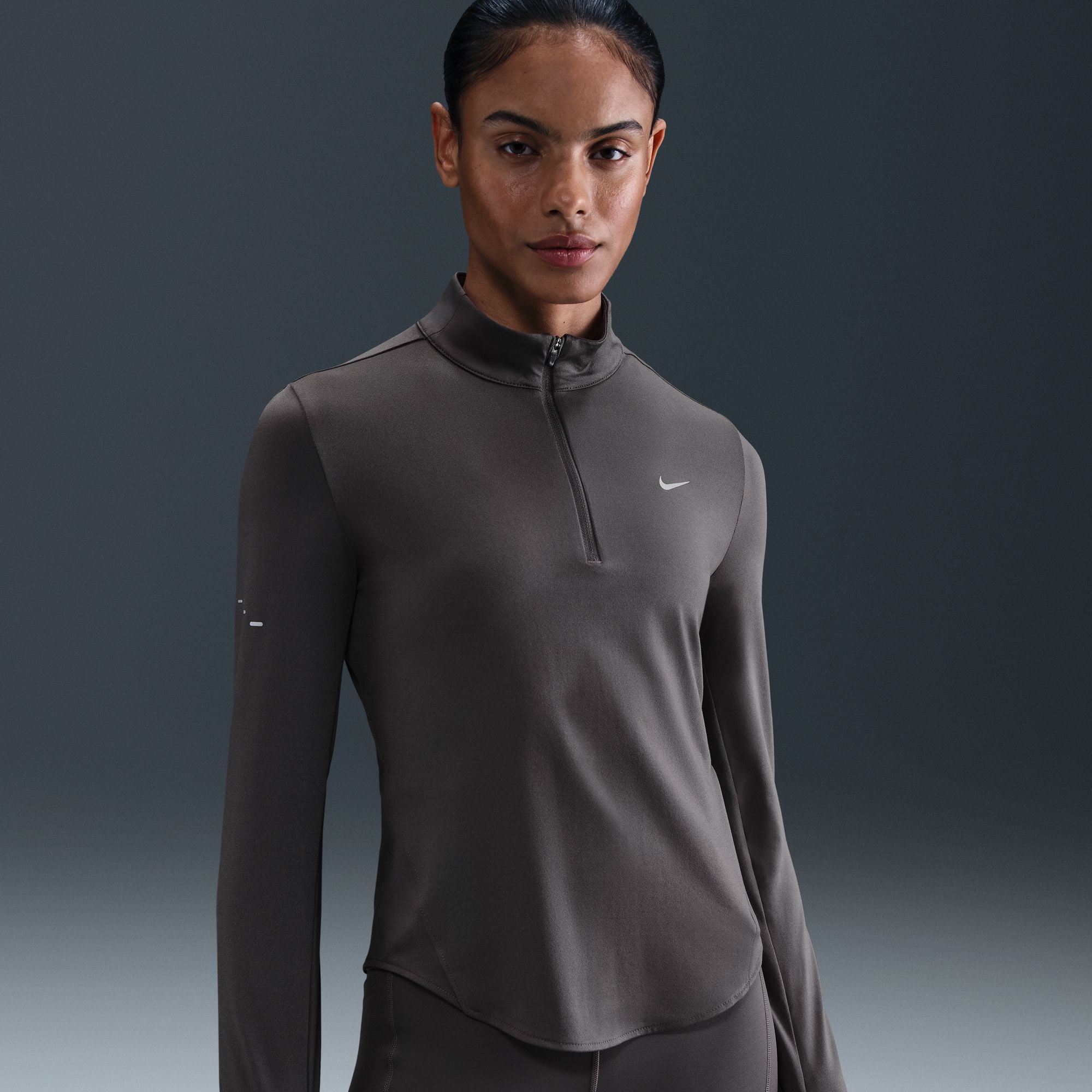 Using insights from runners like you, we prioritized functionality to refresh our Swift essentials. This lightweight mid layer has been designed to help reduce chafing. It's soft, sweat-wicking and helps block out UV rays so you can focus on your miles, and nothing else.