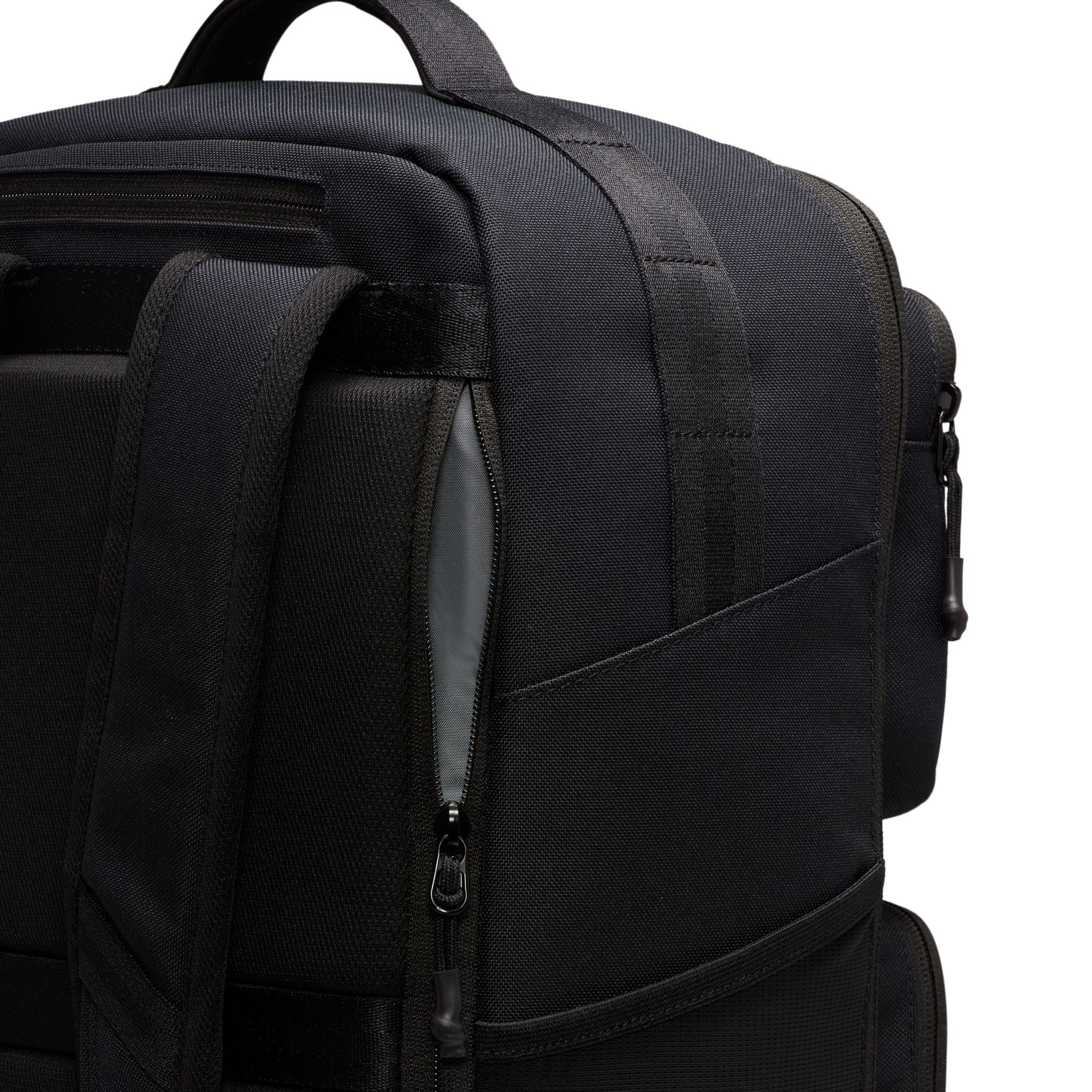 Zippered tech pocket holds up to a 16" laptop.
Padded back and shoulder straps provide a comfortable fit.
Densely woven polyester provides heavyweight support.