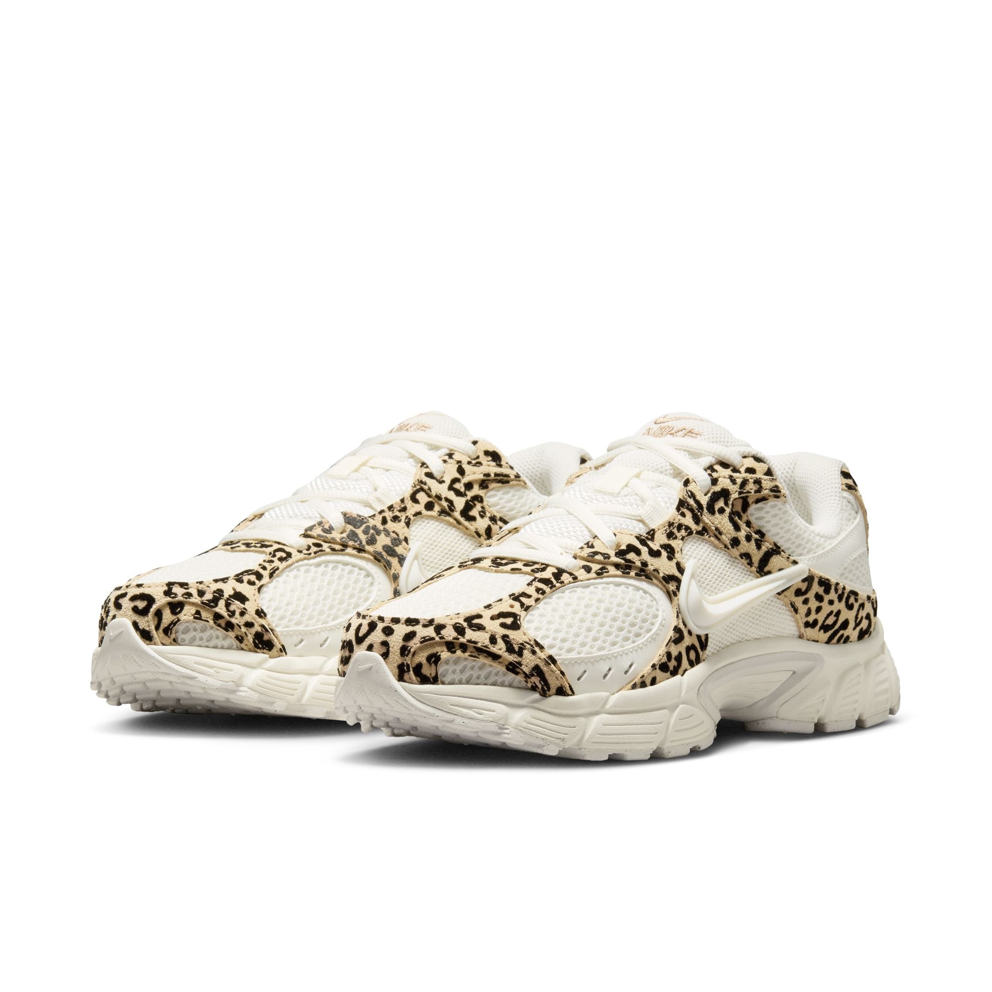 Nike V5 RNR Suede Women's Shoes - Sail/Sail-Hemp
