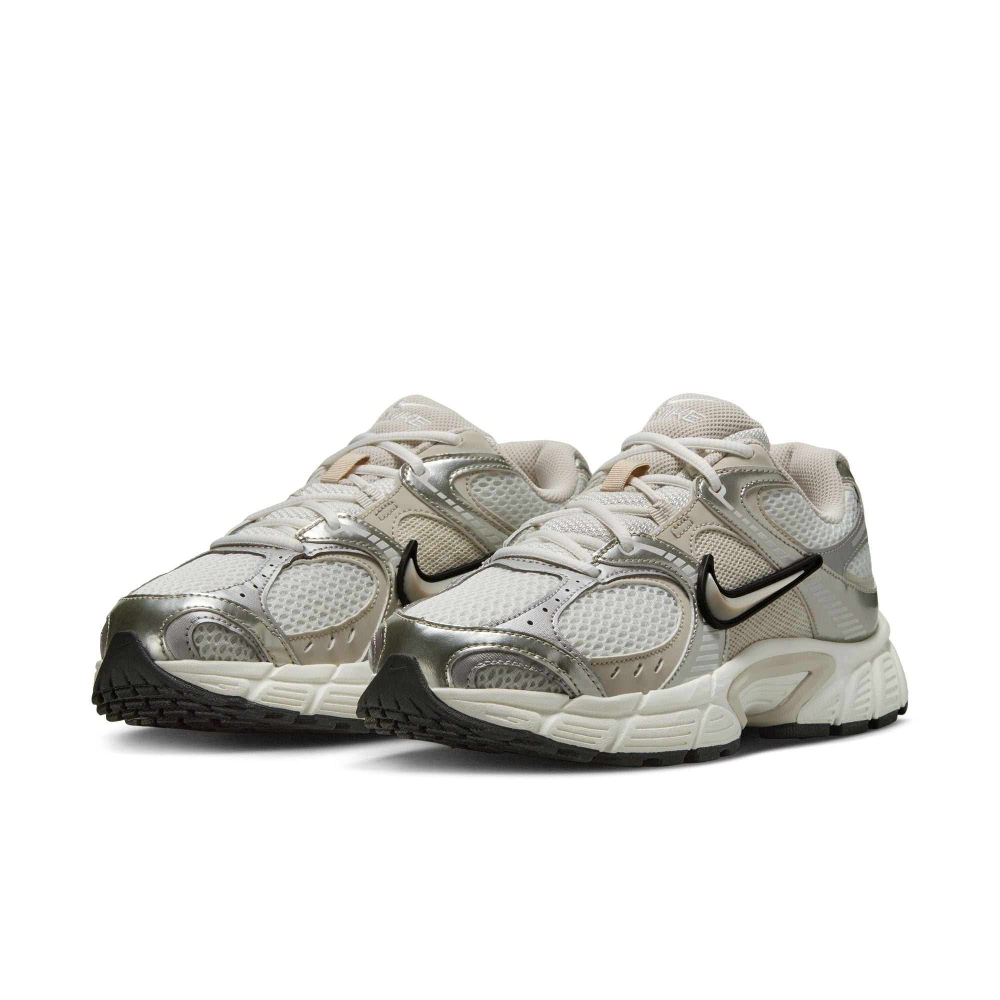 Nike V5 RNR Summit White/Light Orewood Brown