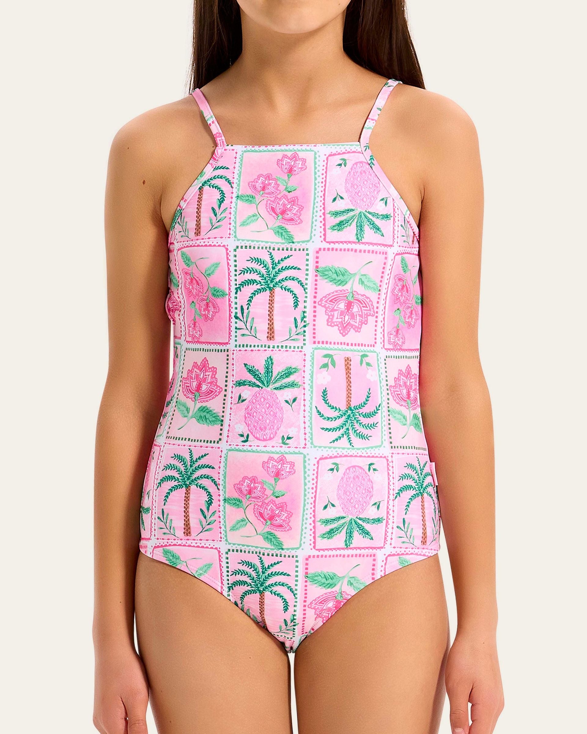 Tie Back For Fit Versatility
Square Neckline
Pull Over Style
Adjustable Straps For The Perfect Fit
Fabric: 82% Polyester / 18% Lycra Xtralife