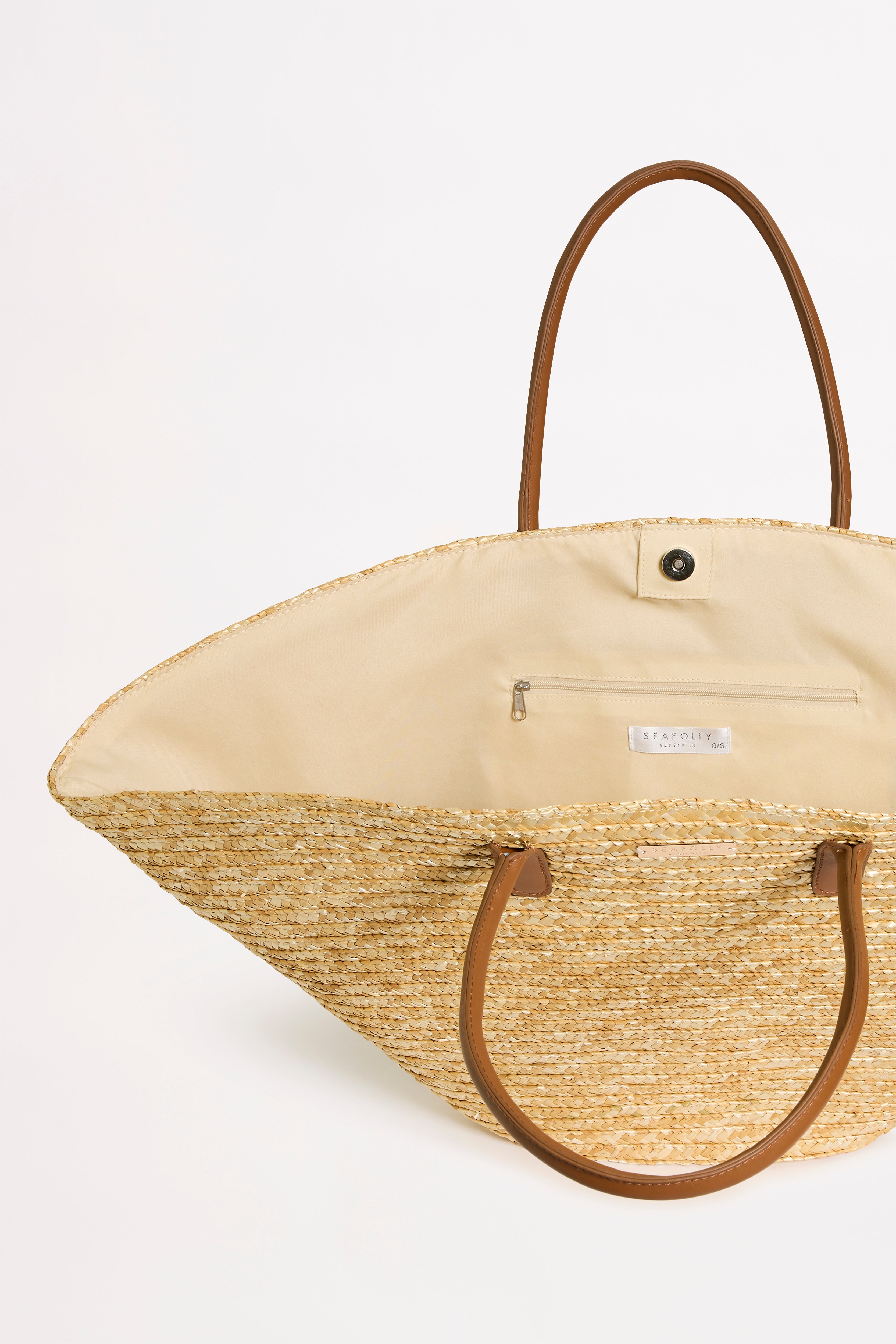 Opening Length 74cm Magnetic Clip Closure At Opening Internal Zipper Pocket Fully Lined Seafolly Logo Trim Fabric: 100% Wheat Straw