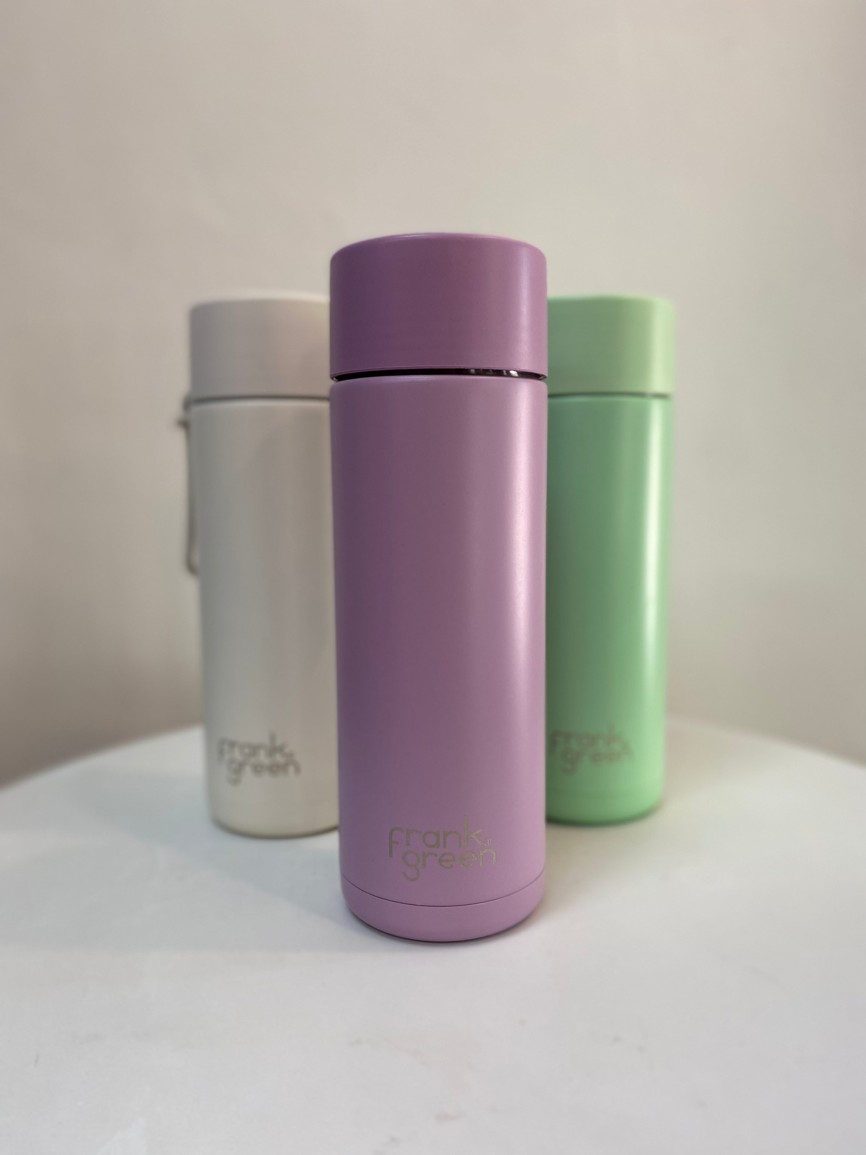 Frank Green Stainless Steel Ceramic Reusable Bottle - 595ml - Cloud - Straw Lid