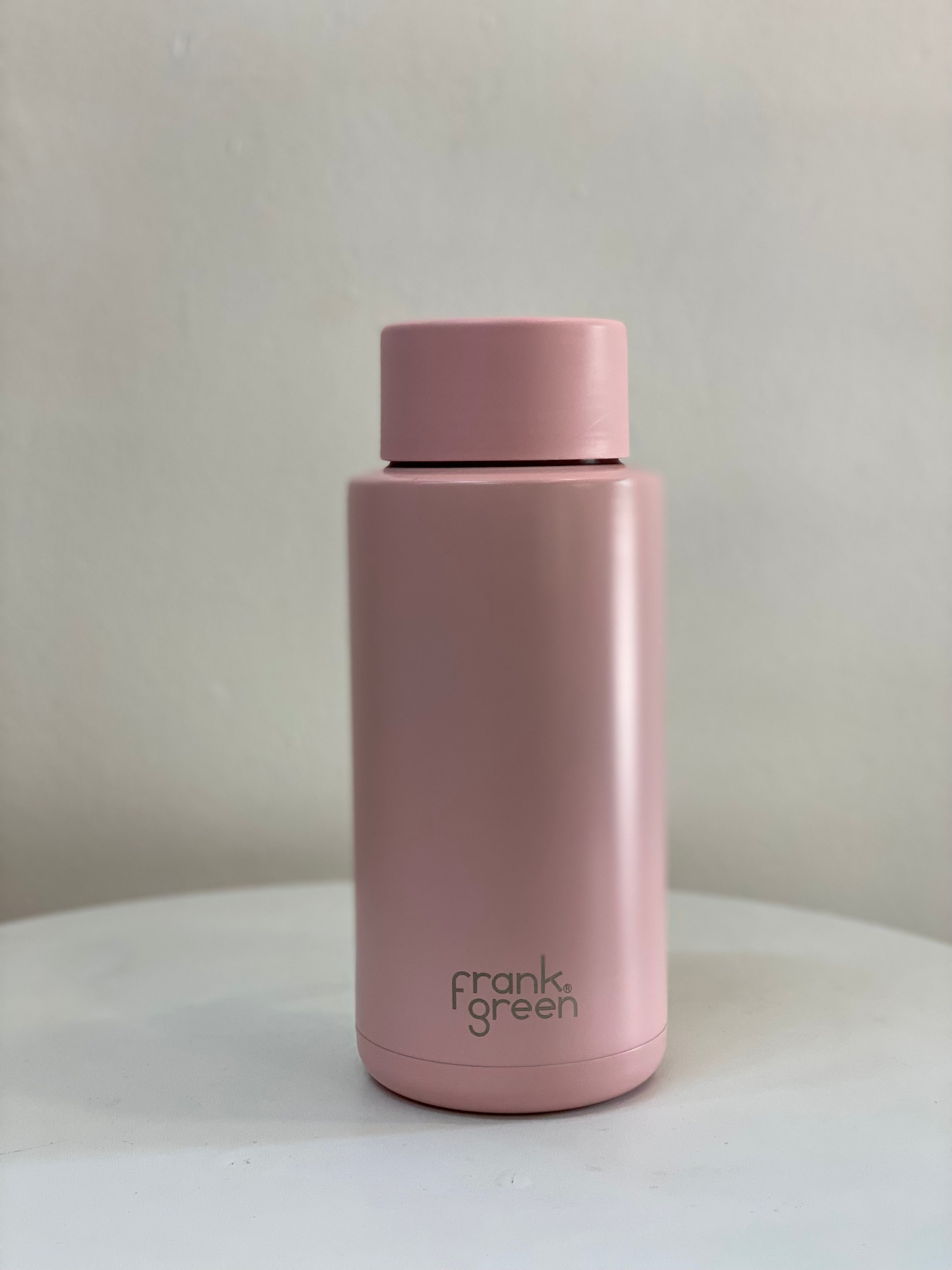 this is the ultimate reusable bottle experience. it looks beautiful, maintains the liquid temperature you desire for hours and tastes the way you intended (no nasty metallic flavour here). plus you can be confident knowing it won’t spill in your bag when you’re on the go. large: 34oz / 1,000ml