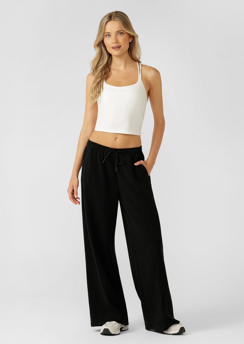  these track pants are designed with versatility and comfort in mind. With drawcord adjustability, elongating panel lines and hand pockets to stash your essentials
