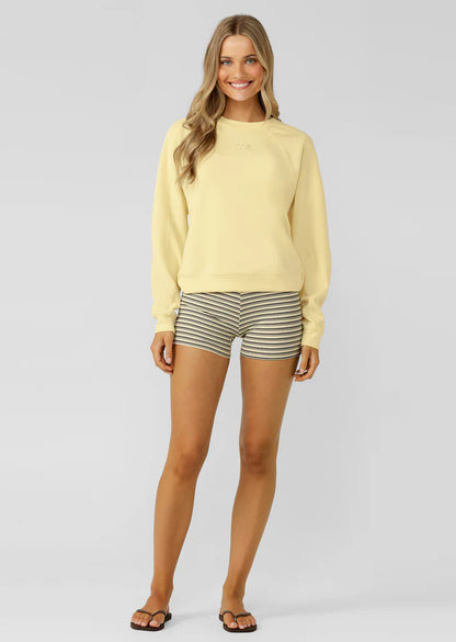 Unbelievably Soft Technical Spacer Fabrication with UPF50+ Protection
Relaxed Fit Mid-Length Silhouette
Iconic Embroidered Logo