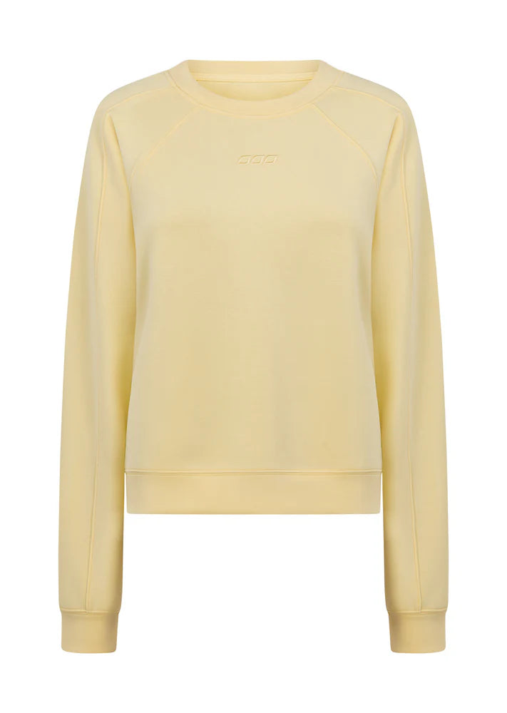 Unbelievably Soft Technical Spacer Fabrication with UPF50+ Protection
Relaxed Fit Mid-Length Silhouette
Iconic Embroidered Logo