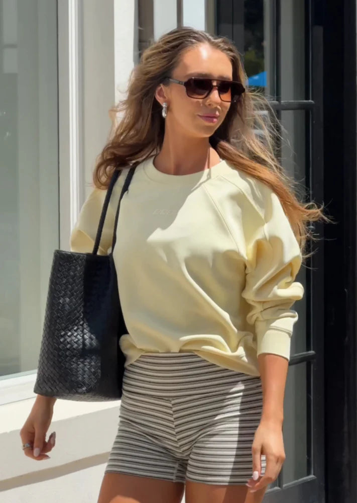 Unbelievably Soft Technical Spacer Fabrication with UPF50+ Protection
Relaxed Fit Mid-Length Silhouette
Iconic Embroidered Logo