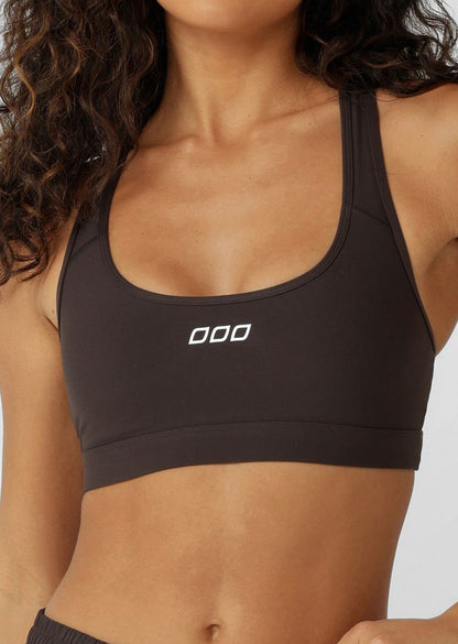 Supportive Elastic Hem band provides High Support
Supportive Racerback Silhouette that Clears the Shoulder Blades
Mesh Panelling for Added Ventilation
Removable Padding for Shape and Support
Iconic Logo