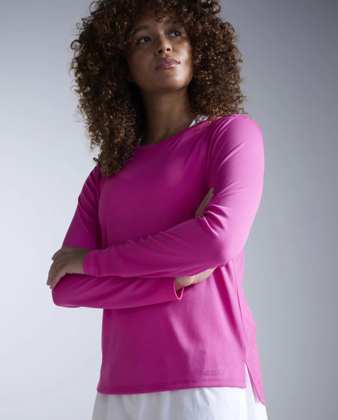 The Aero Mesh Long Sleeve works to move sweat off your skin and let air flow through, so you stay fresh and cool no matter how hard you go.

