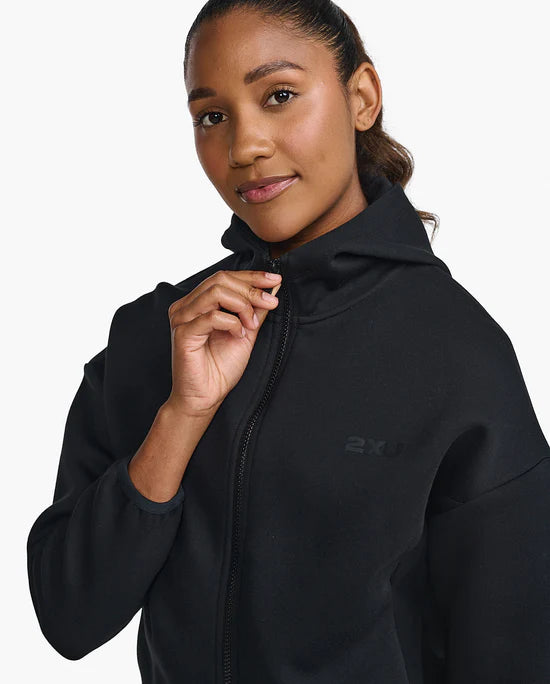 Made from a lightweight double-sided spacer fleece, the Commute Full Zip Hoodie strikes the right balance of warmth without bulk, for lounging at home or making your city commute.