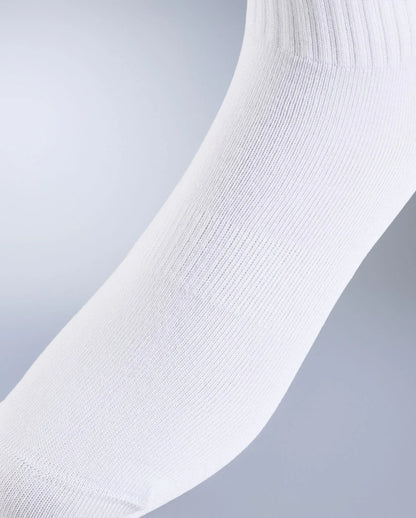 The Cotton Crew Socks 3 Pack feature cushioning under heel, forefoot and a snug, supportive arch band and leverage a cotton blend construction to bring natural breathability and comfort everyday.